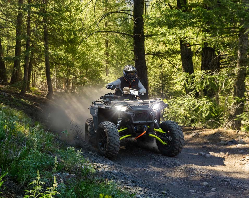 PROMO POLARIS SPORTSMAN ET SCRAMBLER AVENEL MOTOS